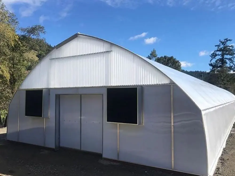 Hemp Planting Plastic Film Greenhouse Kit Metal Frame Blackout Poly Tunnel Greenhouse 2