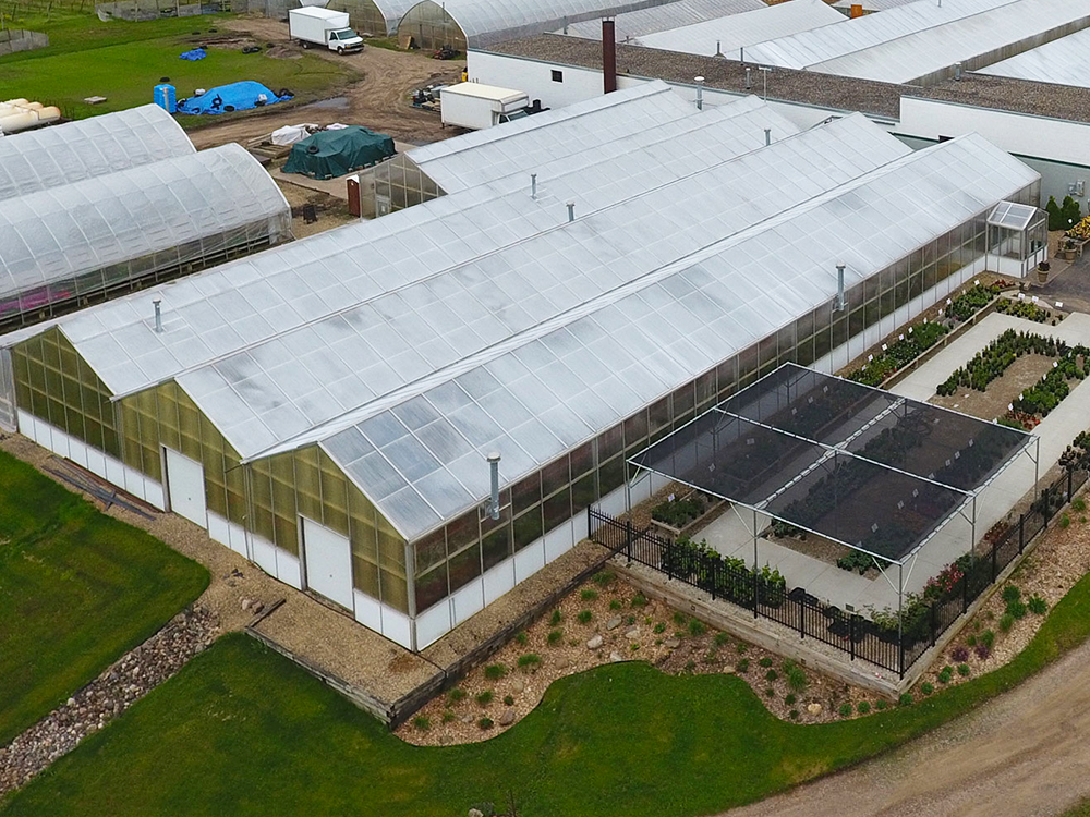 Polycarbonate Board Greenhouse China Manufacturing Commercial Greenhouses Galvanized Cover Material Irrigation System PC Greenhouse 6